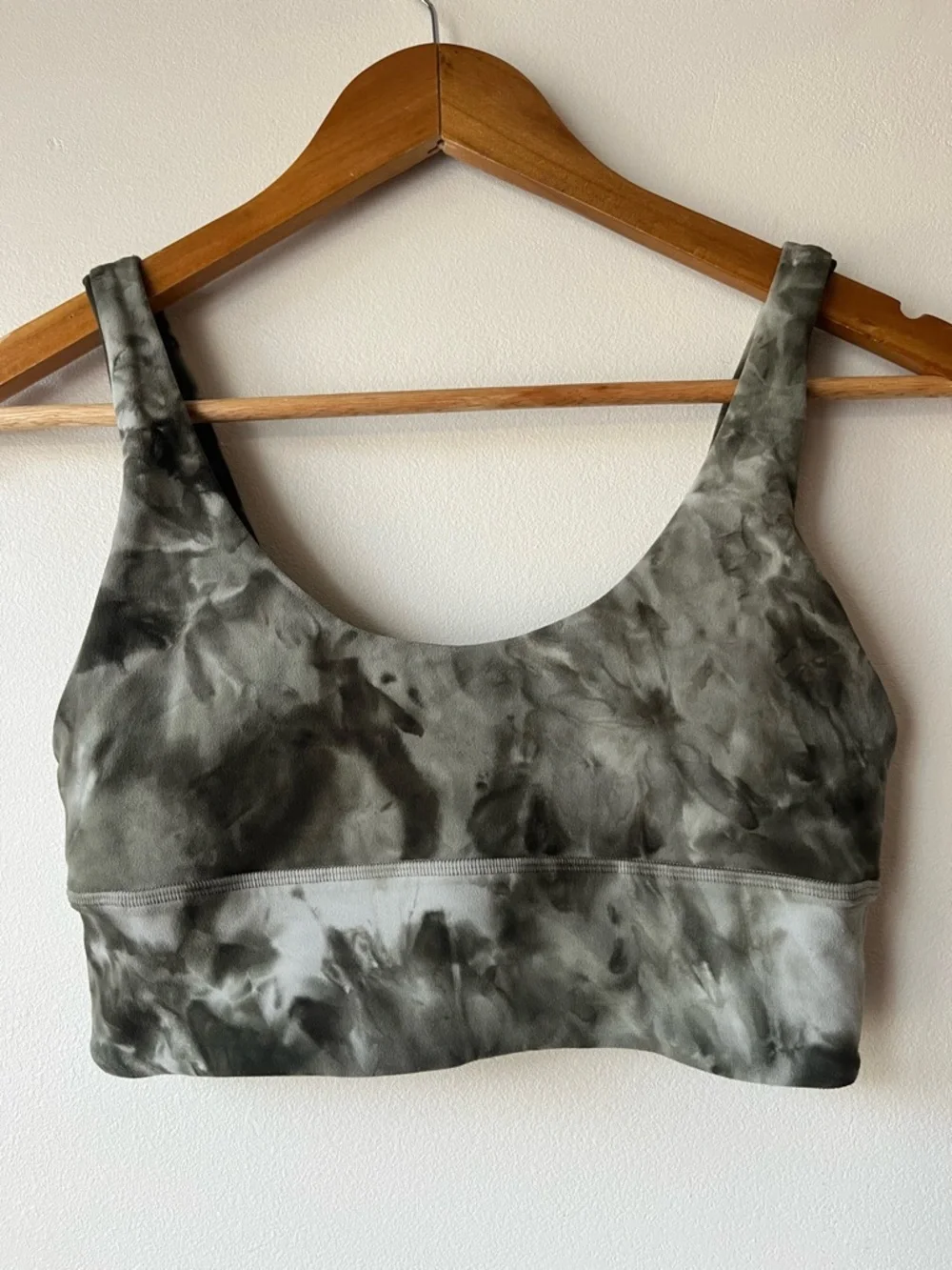Lululemon Align Reversible Bra *Light Support, A/B Cup
Diamond Dye - Picture 2 of 10